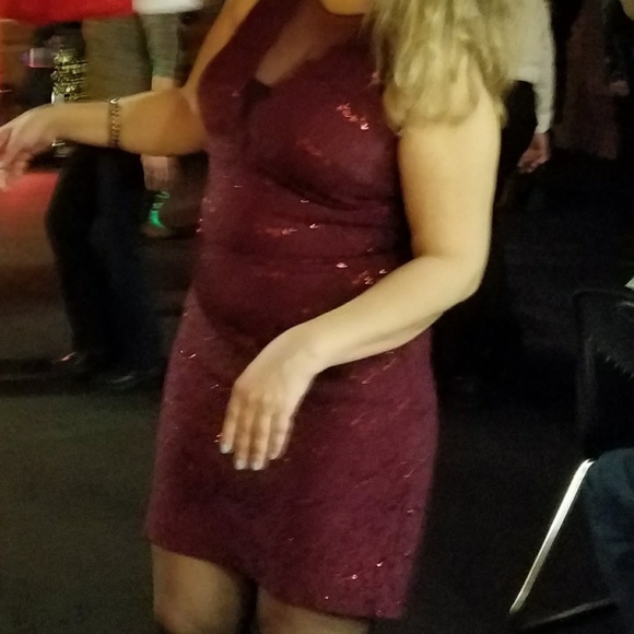 Dress - Picture 2 of 2